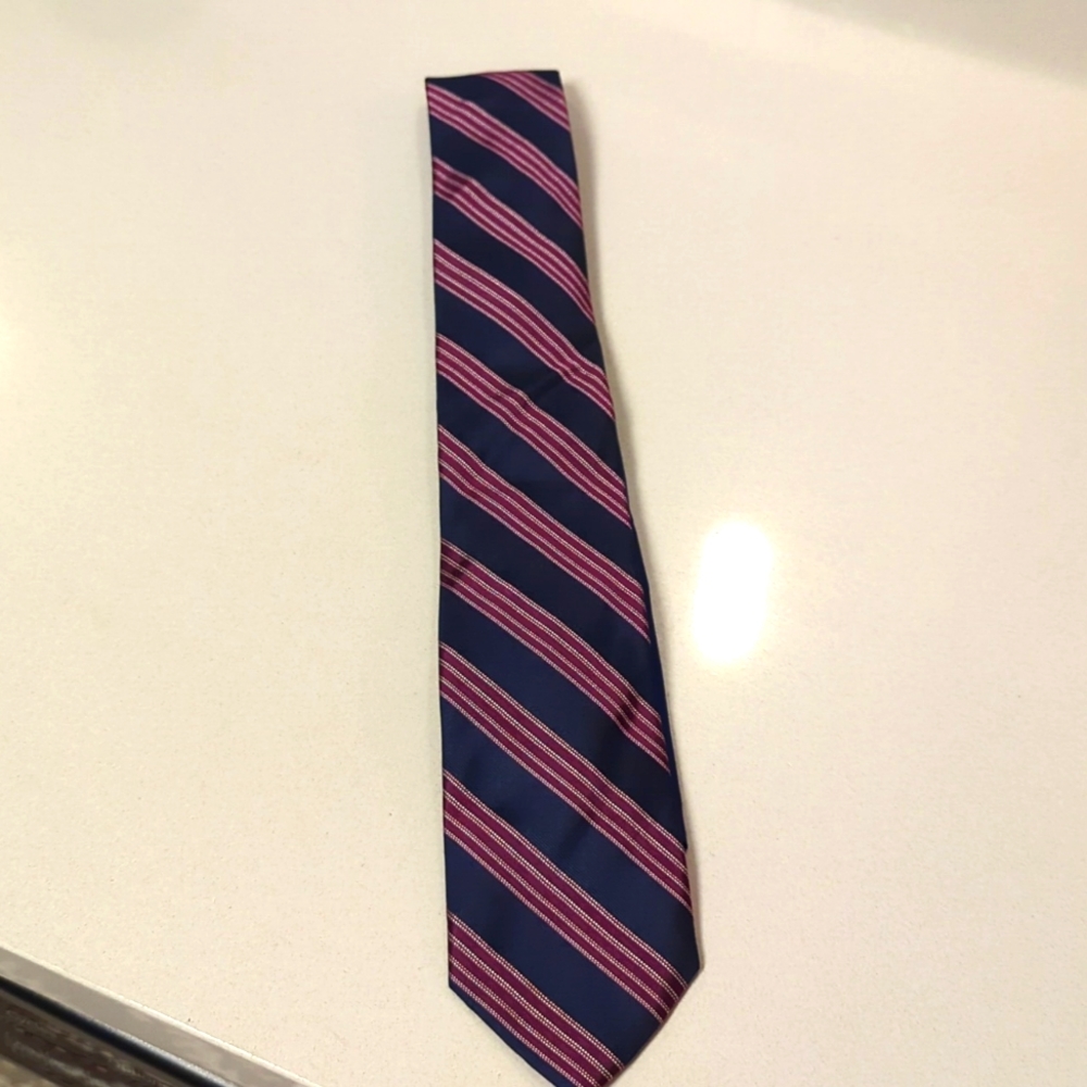 Saks Fifth Avenue tie
